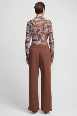 Aire Top Chocolate Blue Floral