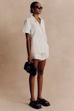 Alani Short White