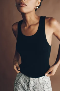 Gallow Wool Tank Black