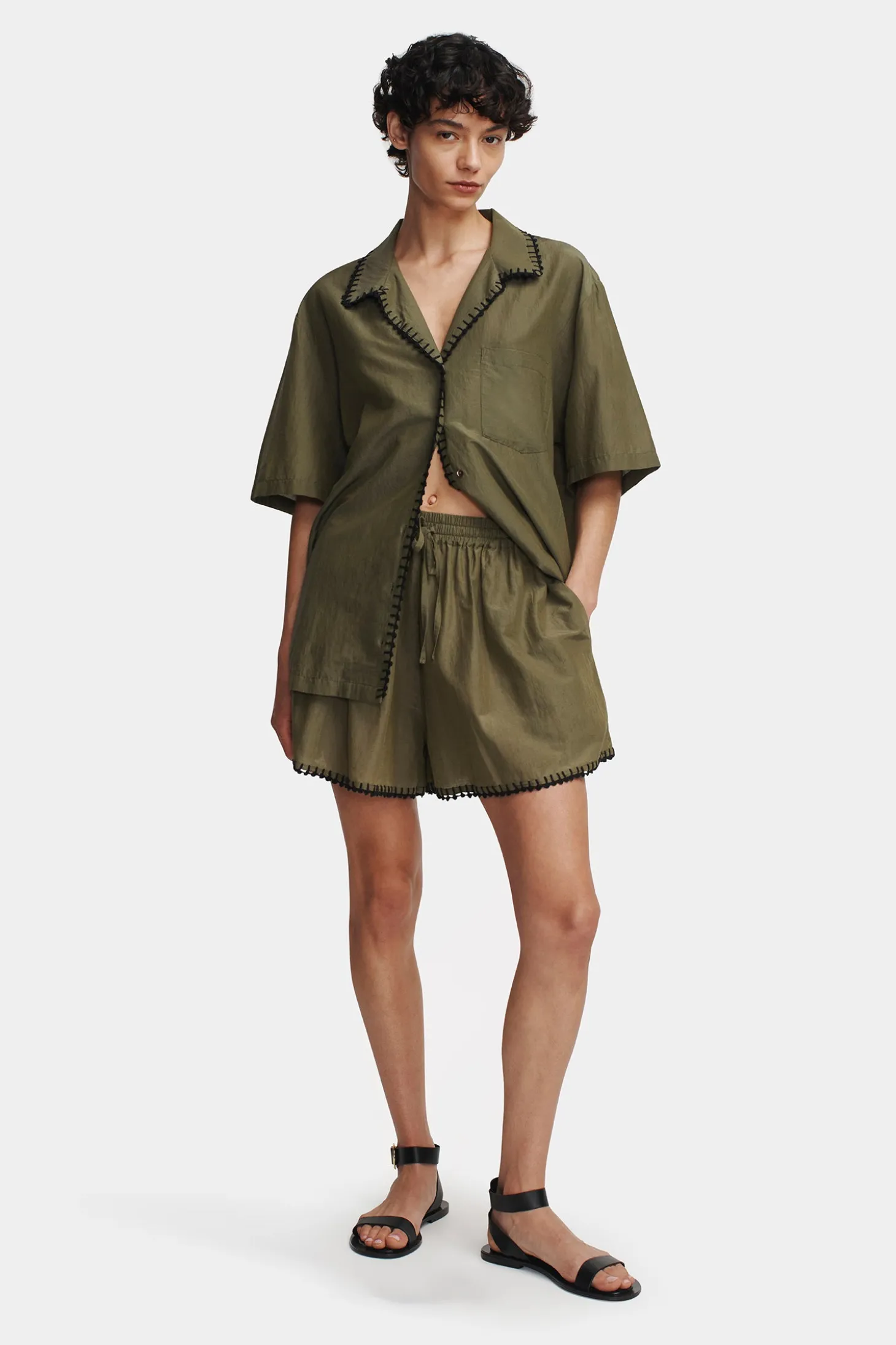 Gili Shorts Olive